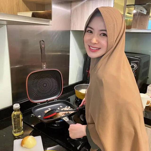 Makeup hijab ala Korea