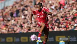 Liverpool Pasang Pagar, Rio Ngumoha Segera Diikat Kontrak Baru