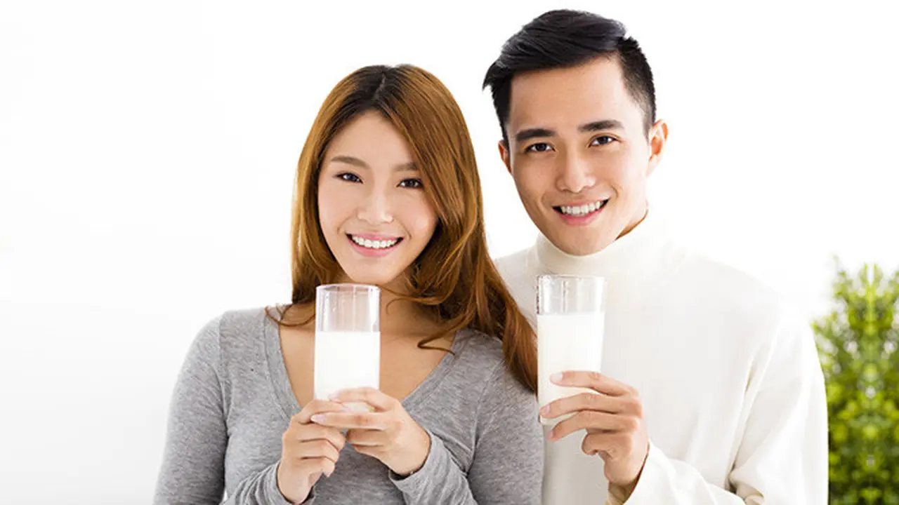 Tahukah Anda jika bergerak aktif dan mau minum susu itu baik untuk menjadi dasar gaya hidup sehat bagi keluarga. Let's Drink Move Be Strong!