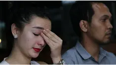 Lembaga Swadaya Masyarakat (LSM) Komunitas Pengawas Korupsi (KPK) mencabut laporan polisinya terkait dugaan penghinaan lambang negara oleh pedangdut Zaskia Gotik. Namun, polisi tetap mendalami perkara pelantun lagu Bang Jono ini.
