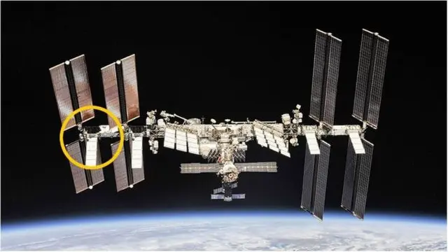 Struktur rangka Port 6 berada di salah satu ujung ISS. (NASA)