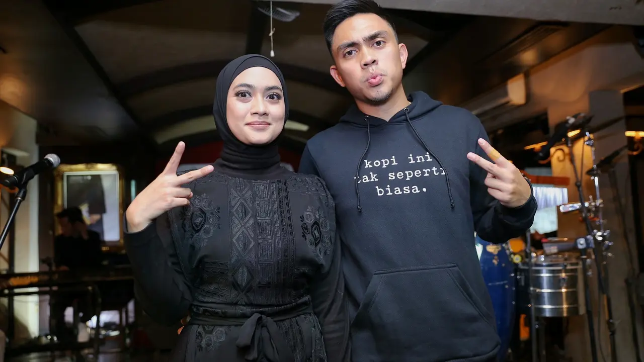 [Bintang] Ayudia Bing Slamet - Ditto