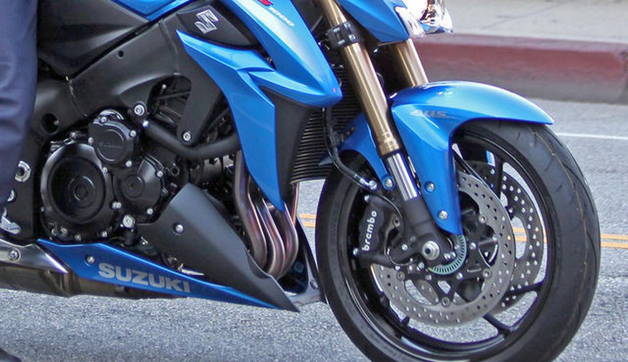 suzuki 1000cc naked