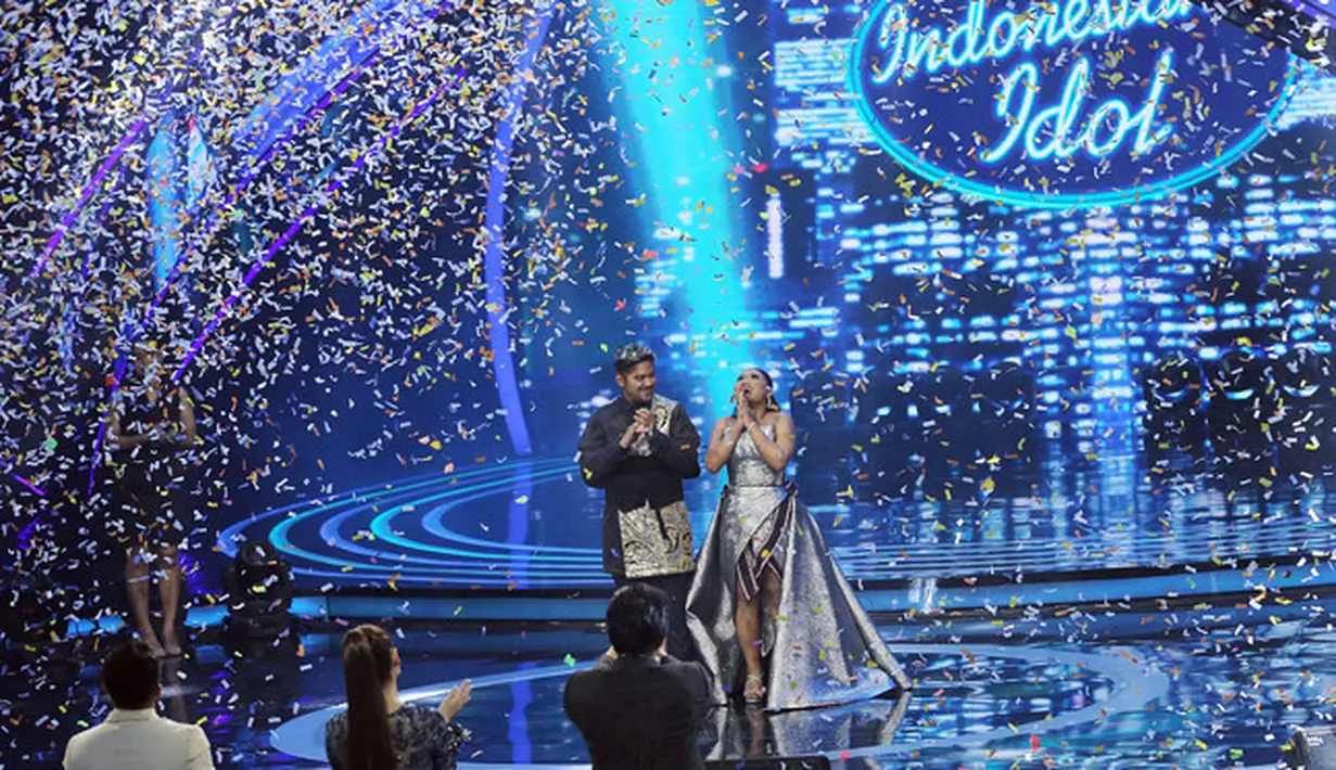 Setelah melewati serangkaian panjang, akhirnya kompetisi Indonesian Idol 2018 sampai pada puncaknya. Senin (23/4/2018) telah diumumkan satu nama yang lahir sebagai pemenang, yakni Maria Simorangkir. (Deki Prayoga/Bintang.com)