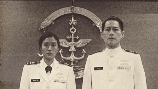 Chef Renatta kenakan seragam TNI AL (Instagram/renatamoeloek)