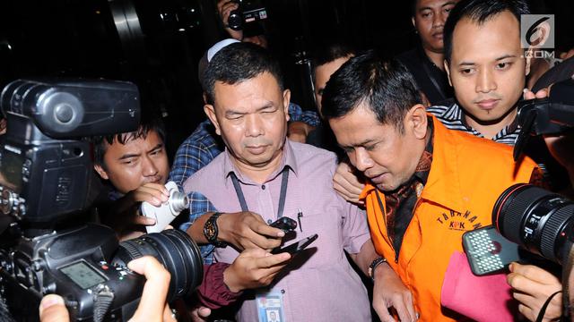 Terlibat Suap, Bupati Nganjuk Resmi Ditahan KPK