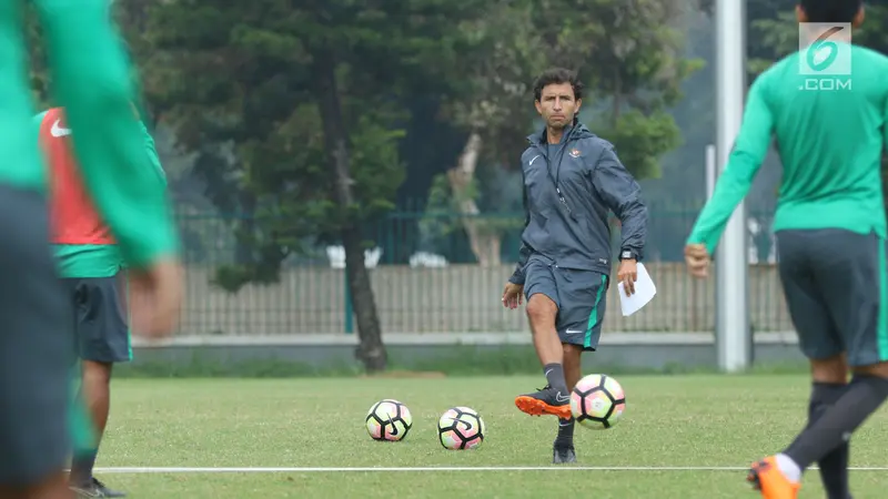 Pelatih Timnas Indonesia U-23, Luis Milla