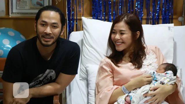 [Bintang] Uki NOAH dan Metha Yunatria