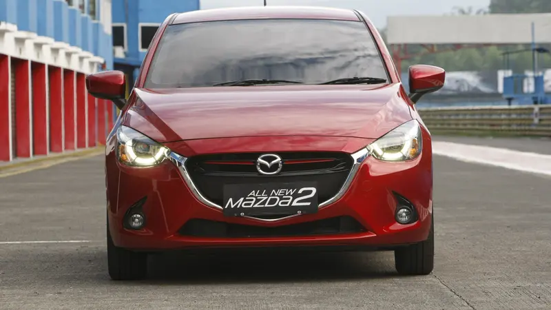 Aksi All New Mazda2 Libas Sirkuit Sentul