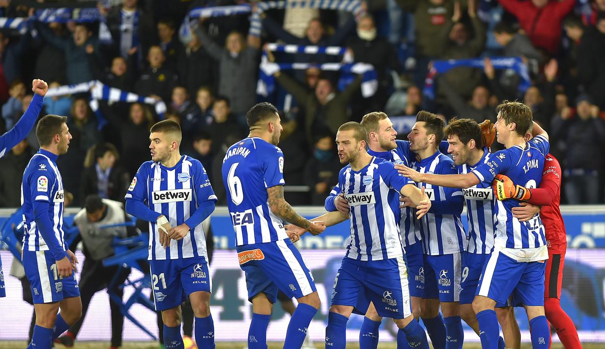 5. Alaves - 32 poin (AFP/Ander Gillenia)