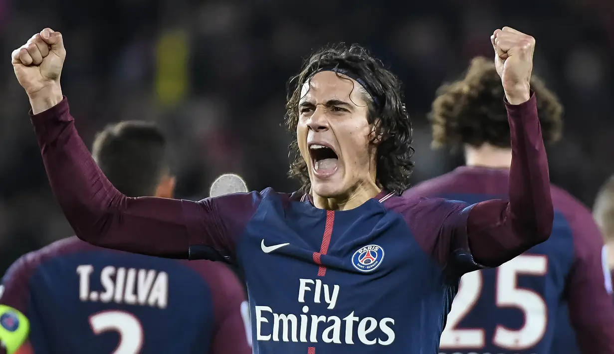 1. Edinson Cavani (PSG) - 13 Gol (2 Penalti). (AFP/Bertrand Guay)