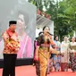 Menteri Pemberdayaan Perempuan dan Perlindungan Anak Bintang Puspayoga di acara perayaan Hari Kebaya Nasional dan Hari Anak Nasional ke-40 di Jakarta, Minggu (21/7/2024).