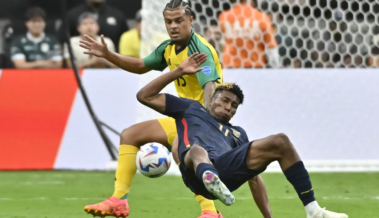 Dengan hasil ini, Ekuador untuk sementara naik ke posisi puncak klasemen Grup B mengemas tiga poin. (AP Photo/David Becker)