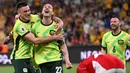Di menit ke-34, Australia kembali mencetak gol ketiga mereka ke gawang Indonesia melalui tendangan keras Jackson Irvine yang sulit ditepis oleh Maarten Paes. Skor 3-0 untuk keunggulan Australia bertahan hingga akhir babak pertama. (Saeed KHAN/AFP)