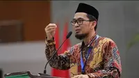 Pendakwah muda, Ustadz Adi Hidayat