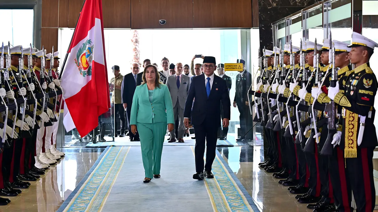 Presiden Republik Peru Dina Ercilia Boluarte Zegarra, tiba di Indonesia pada Minggu (10/8/2025) sore.