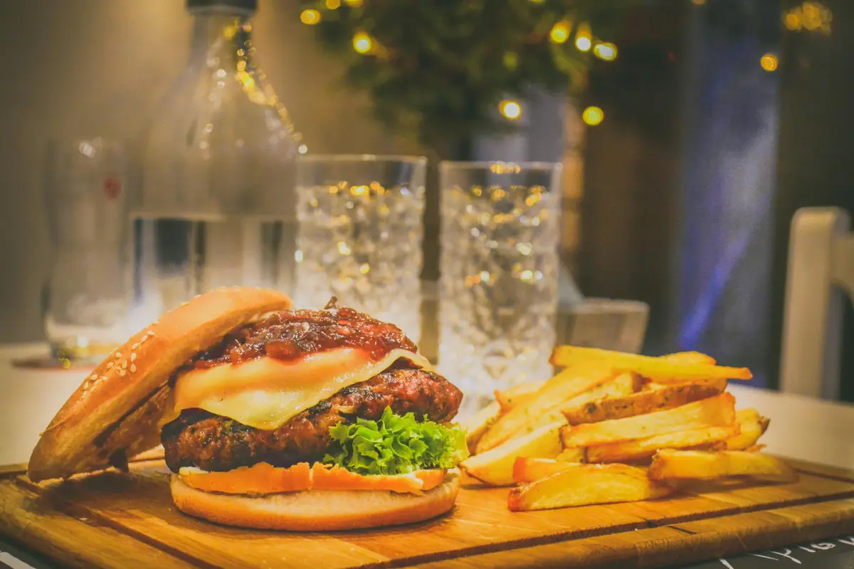 Hindari makanan yang menyebabkan stres
