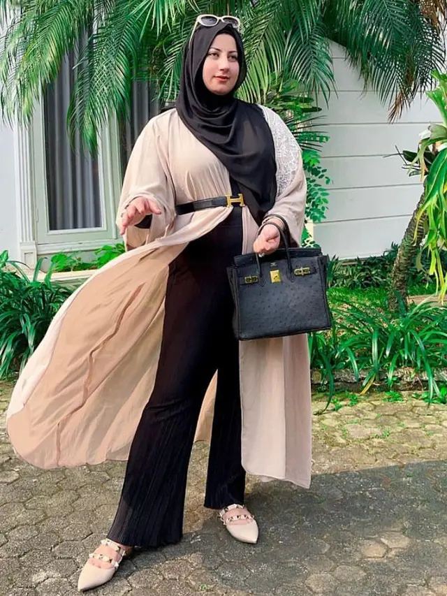 9 Gaya Tasyi Athasyia Pakai Outfit Cewek Kue hingga Cewek Mamba, Bisa Jadi Inspirasi Hijabers