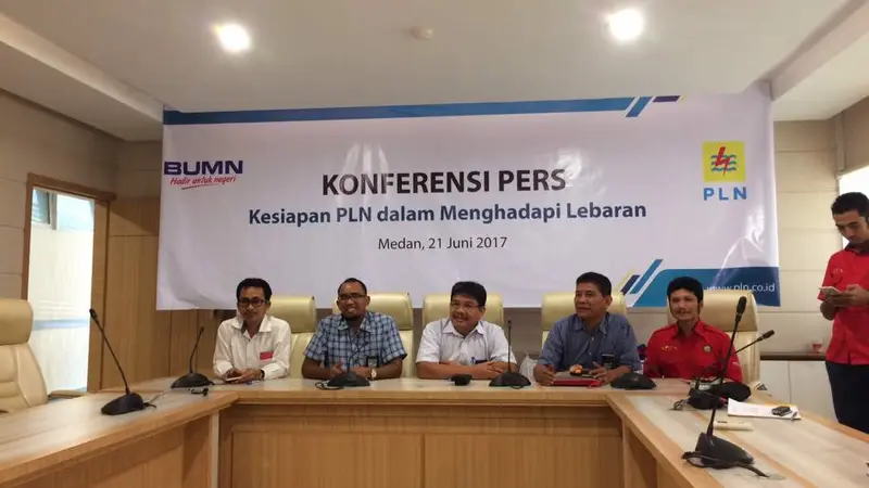 PLN Sumbagut jamin pasokan listrik Idul Fitri aman (Foto: Reza Efendi)