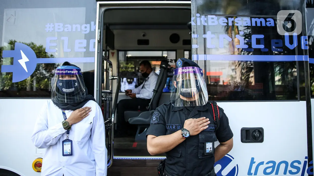 Transjakarta Uji Coba Bus Listrik untuk Angkut Penumpang