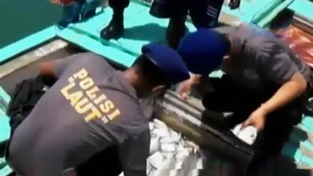 Segmen 3: Polair Polda Sulsel Amankan Ikan Berformalin
