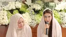 "Ini bukan sinetron yang biasa Nabila perankan dalam cerita televisi, tapi kali ini sinetron kehidupan dari Allah yang akan Nabila perankan," ungkap Nabila. Ia juga berdoa agar orangtuanya mendapat keberkahan dan kesehatan. (Ruben Silitonga/Bintang.com)