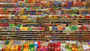 Supermarket Jadi Destinasi Baru Wisatawan, dari Berburu Camilan hingga Pengalaman Lokal