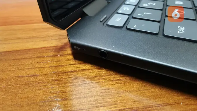 <p>Laptop HP OmniBook Ultra Flip 14 yang meluncur untuk pasar Indonesia. (Liputan6.com/Agustinus M. Damar)</p>
