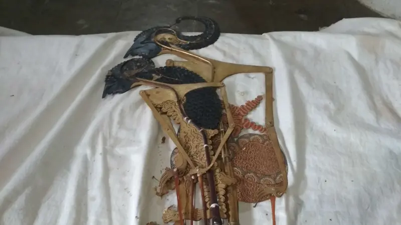 Hikayat Wayang Kulit Keraton Kacirebonan Terbuat Dari Kulit Manusia