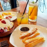 Ilustrasi makanan kekinian/copyrightshutterstock/Devjacky