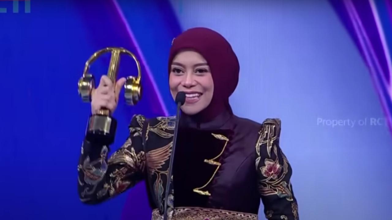Bikin Bangga, Lesti Kejora Sukses Borong 3 Piala di Indonesian Music Awards 2024(YouTube)