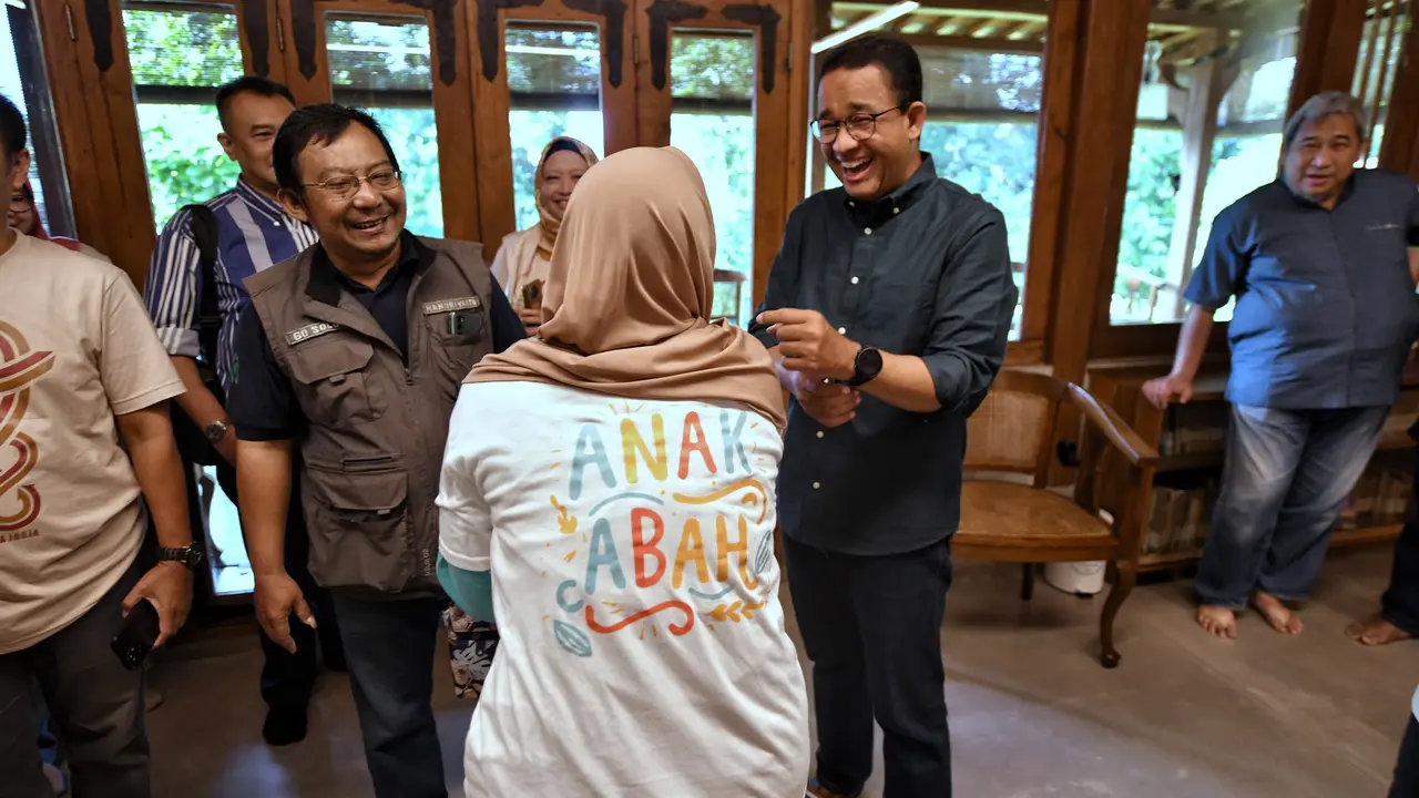 Anies Isi Masa Tenang Pemilu dengan Kumpul Bersama Teman SMA