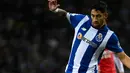 Kemenangan Porto pada leg pertama babak 16 besar Liga Champions 2023/2024 ini menjadi modal penting untuk laga berikutnya. (MIGUEL RIOPA/AFP)