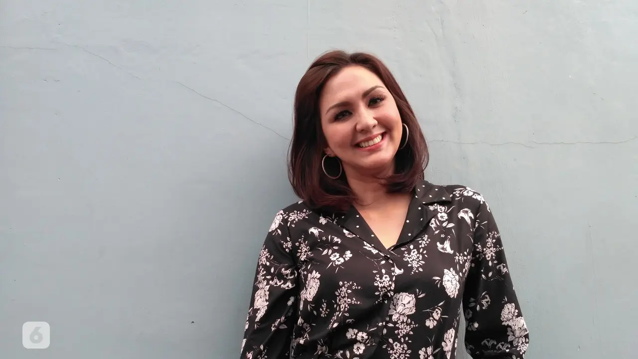 [Bintang] Donna Agnesia