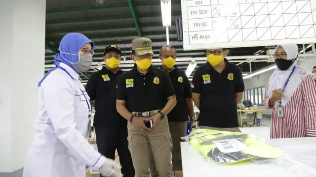 Kemnaker Beri Insentif 1000 Korban PHK Sebagai Pasukan Penyemprot Desinfektan Covid-19