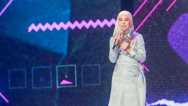 Setahun Vakum, Ini 6 Potret Lesti Kejora Sabet 4 Penghargaan di SCTV Music Awards 2023