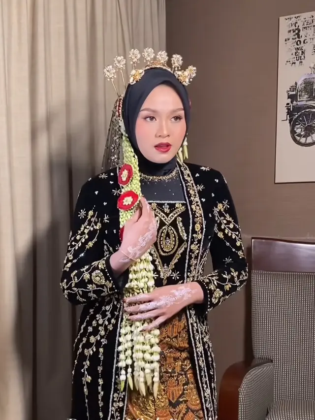 Salma Salsabil saat Menikah dengan Dimansyah. [@anarav.label]