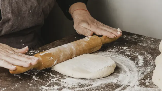 Bahan-bahan Membuat Pizza Panjang