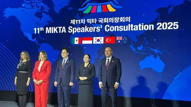 Ketua Dewan Perwakilan Rakyat (DPR) Puan Maharani saat menghadiri 11th MIKTA Speakers’ Consultation di Seoul, Korea Selatan, Rabu (12/11/2025). (Istimewa)