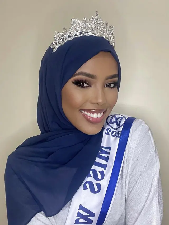 Khadija Omar, Perempuan Hijab Pertama yang Masuk ke 13 Besar Miss World/Instagram/khadija.omarr