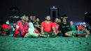 Ekspresi kecewa para penonton saat nonton bareng pertandingan perebutan juara ketiga Piala Asia U-23 2024 antara Timnas Indonesia U-23 melawan Irak U-23 di Kompleks Monumen Nasional (Monas), Jakarta, Kamis (03/05/2024). (Bola.com/Bagaskara Lazuardi)