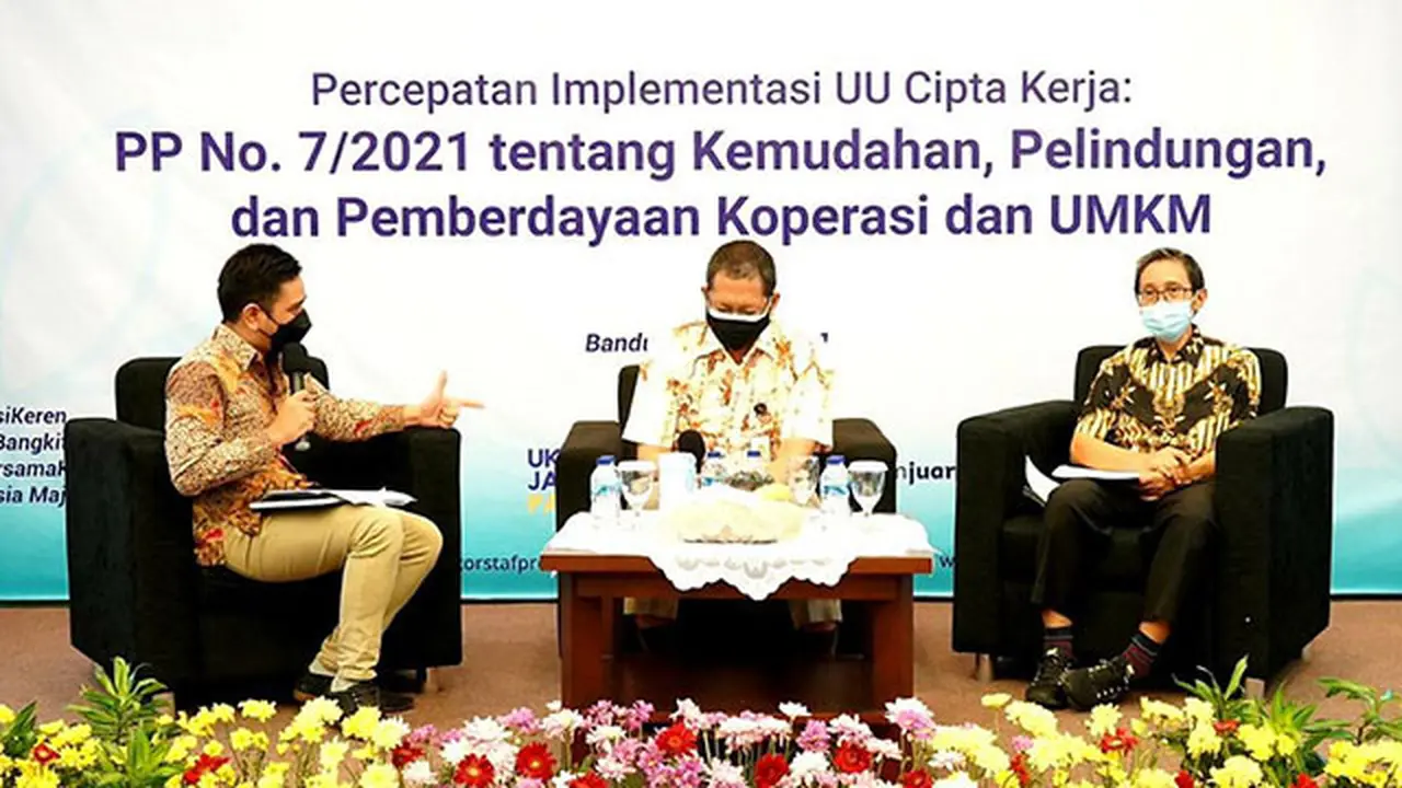 KemenkopUKM Sosialisasikan Percepatan Implementasi PP No 7/2021 Bagi Pelaku UMKM Bandung
