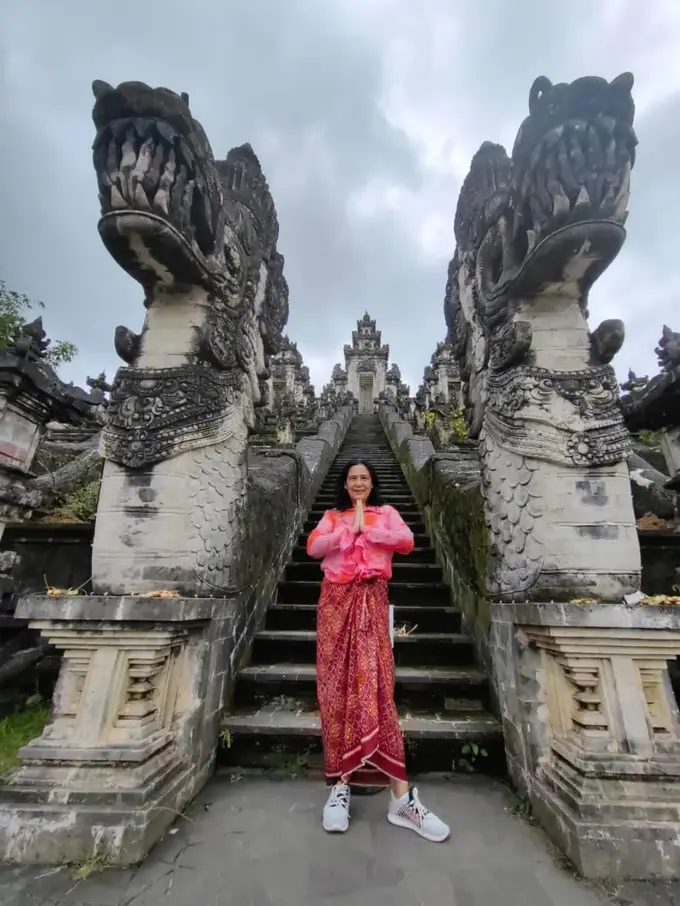 Lydia Kandou dan David Sumendap