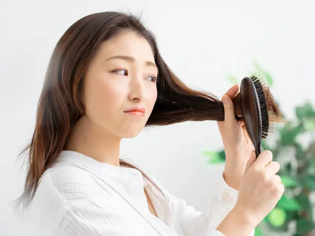 Bukan Pertanda Baik Ini Arti Mimpi Rambut Rontok Lifestyle Fimela Com