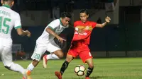 Uji coba Persiba Bantul vs Timnas Indonesia U-19 di Stadion Sultan Agung, Bantul, Rabu (27/6/2018). (Bola.com/Ronald Seger Prabowo)