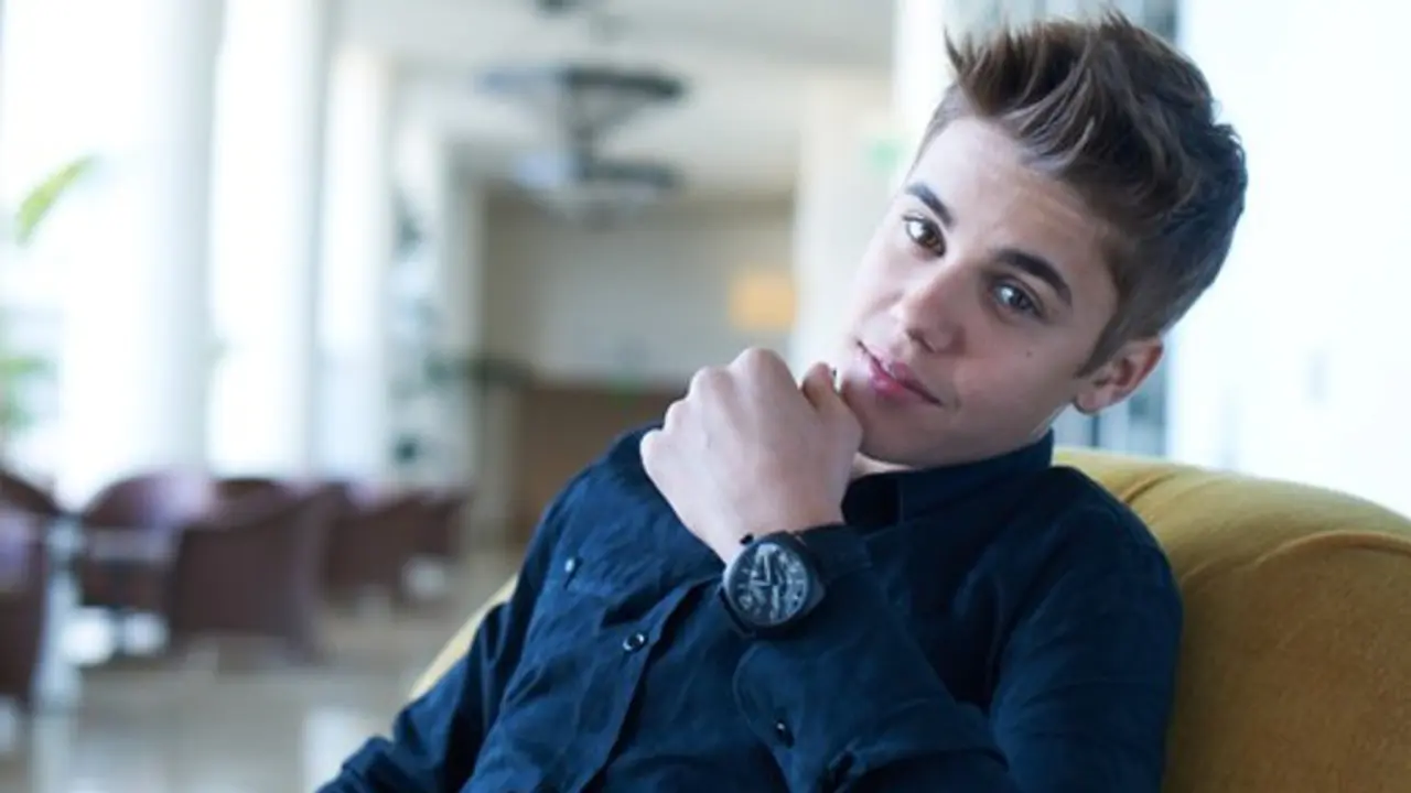  Telah Dibimbing, Justin Bieber Berterima Kasih untuk Sang Ibu