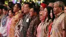 Wapres Jusuf Kalla didampingi oleh Presiden TAFISA Ju-Ho Chang (batik hijau) pada saat pembukaan Tafisa Games 2016 ke-6 di Mall Ancol Beach City, Jakarta, Sabtu (8/10). Jusuf Kalla secara resmi membuka The 6th TAFISA 2016. (Liputan6.com/Herman Zakharia)
