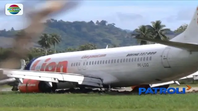 Badan pesawat Lion Air JT 892 yang tergelincir belum dievakuasi, Bandara Djalaludin, Gorontalo masih ditutup.
