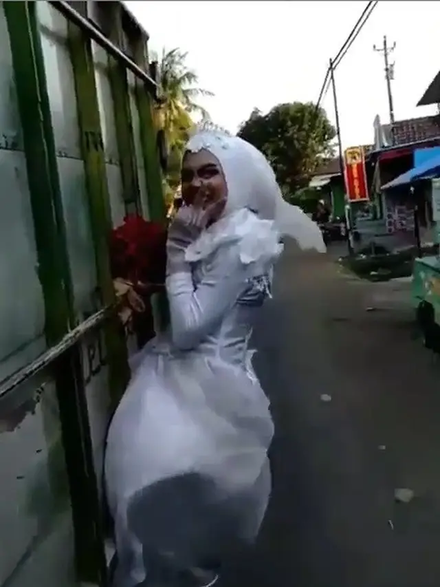 pengantin gelantungan