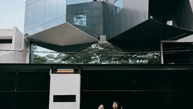 Potret rumah baru Aurelie Hermansyah dan Atta Halilintar (Sumber: Instagram/attahalilintar dan Instagram/aurelie.hermansyah)